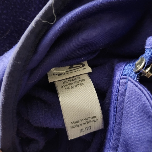 Activewear Sweater - Picture 2 of 2